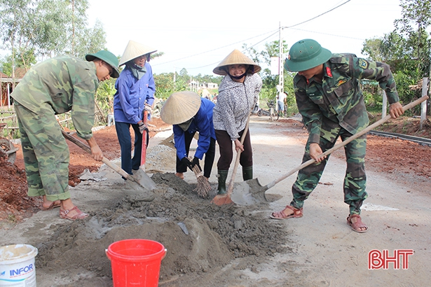 Hơn 2 tháng, Thạch Điền huy động gần 6.500 lượt người xây dựng nông thôn mới