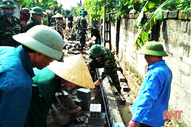 Trên 5.000 lượt cán bộ Lộc Hà tham gia “Ngày thứ 7 nông thôn mới”