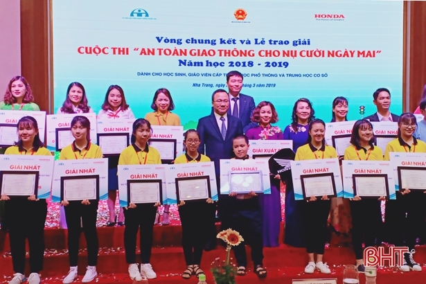 Hà Tĩnh giành 4 giải nhất, 3 giải nhì Cuộc thi “ATGT cho nụ cười ngày mai"