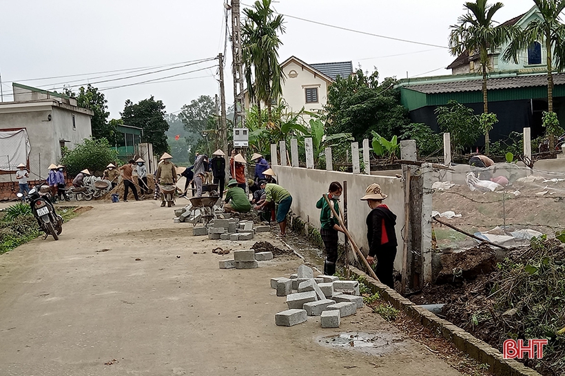 Các địa phương ở Thạch Hà ra quân “nâng chất" nông thôn mới