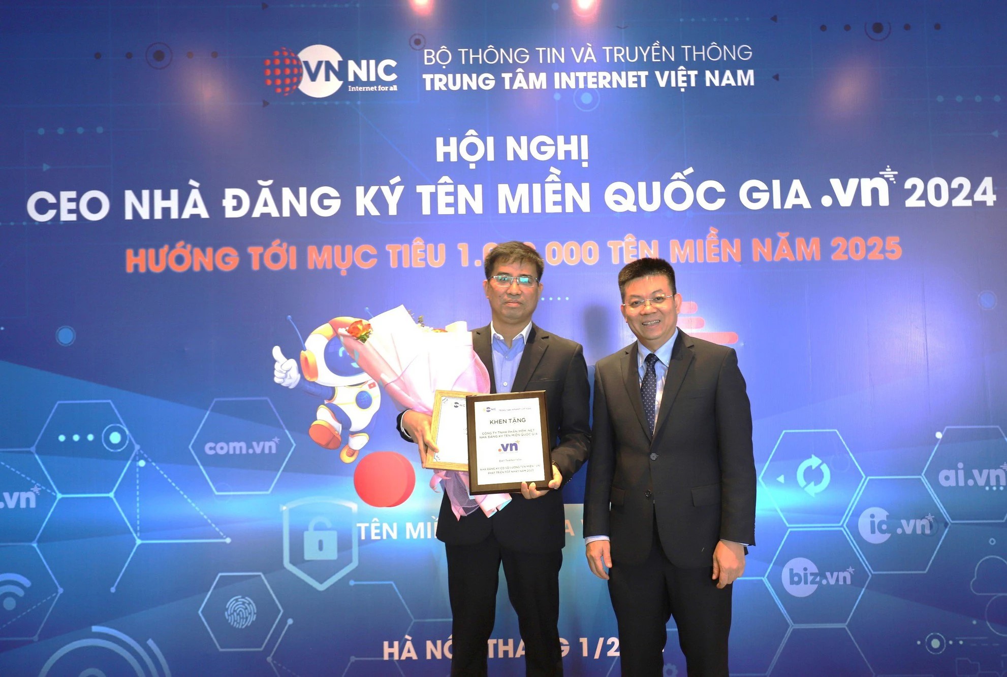 Hội nghị CEO các Nhà đăng ký tên miền quốc gia “.vn” năm 2024